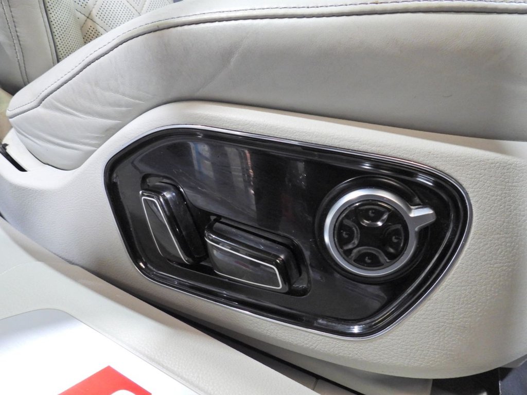 Used Audi S8 2016 for sale - 77563895: Photo 32