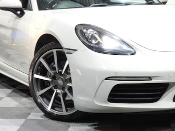 Used Porsche 718 Cayman 2021 for sale - 78256393: Photo