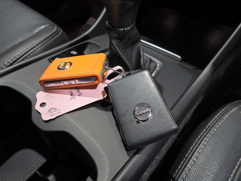 Used Volvo XC40 2021 for sale - 77835448: Photo 40