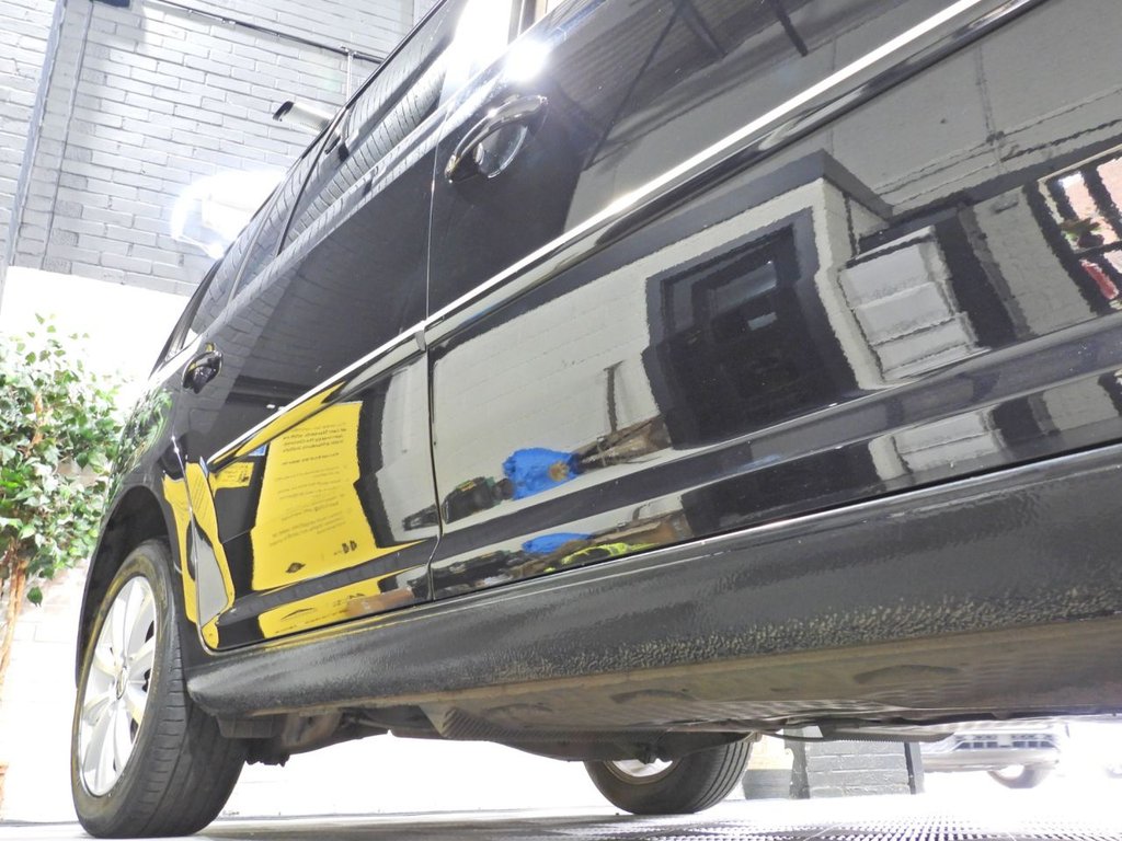 Used Volkswagen Touran 2012 for sale - 77967153: Photo 12