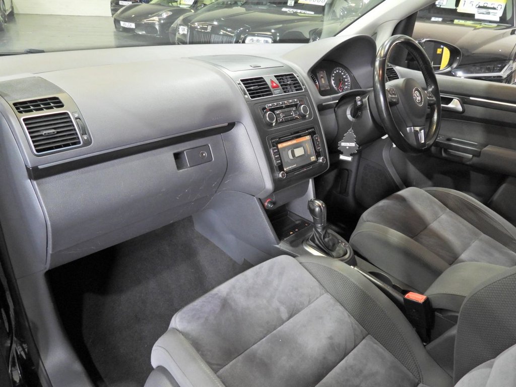 Used Volkswagen Touran 2012 for sale - 77967153: Photo 18