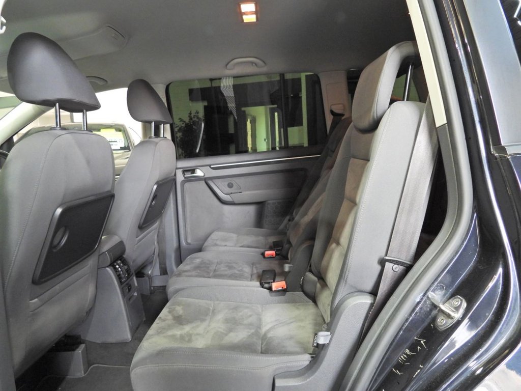 Used Volkswagen Touran 2012 for sale - 77967153: Photo 21