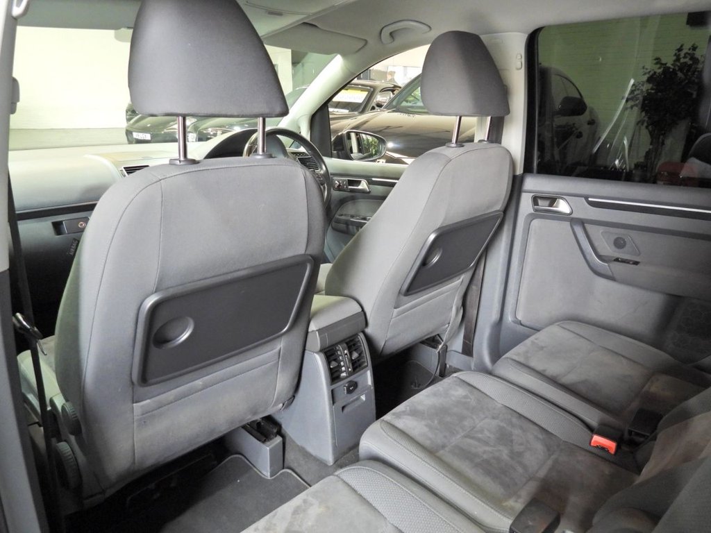 Used Volkswagen Touran 2012 for sale - 77967153: Photo 22