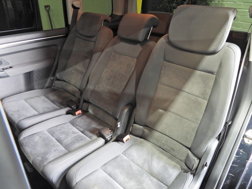 Used Volkswagen Touran 2012 for sale - 77967153: Photo 23