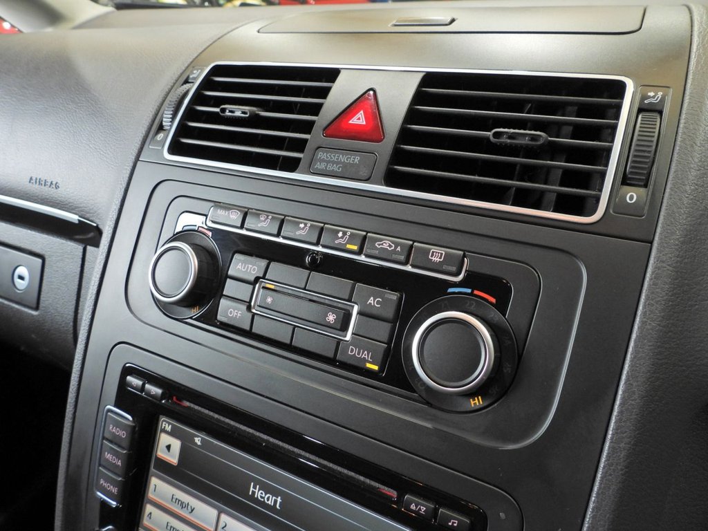 Used Volkswagen Touran 2012 for sale - 77967153: Photo 34