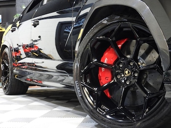 Used Lamborghini Urus 2023 for sale - 75521760: Photo