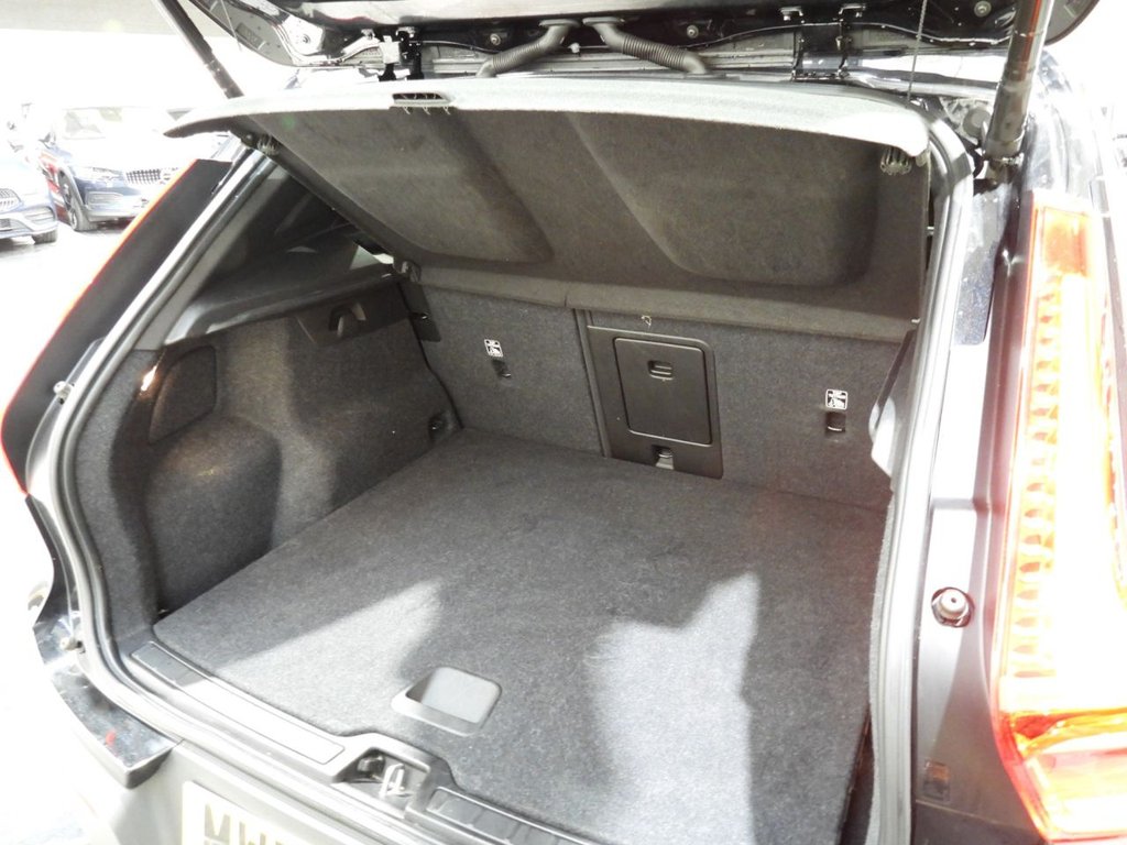 Used Volvo XC40 2020 for sale - 77200336: Photo 29