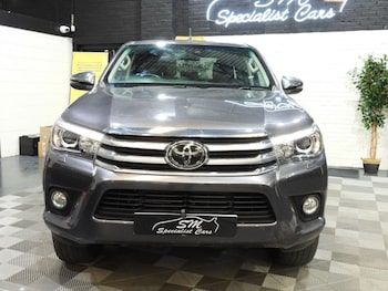 Used Toyota Hilux 2020 for sale - 79254250: Photo