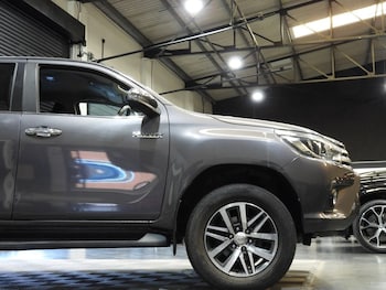 Used Toyota Hilux 2020 for sale - 79254250: Photo