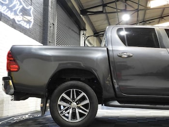 Used Toyota Hilux 2020 for sale - 79254250: Photo