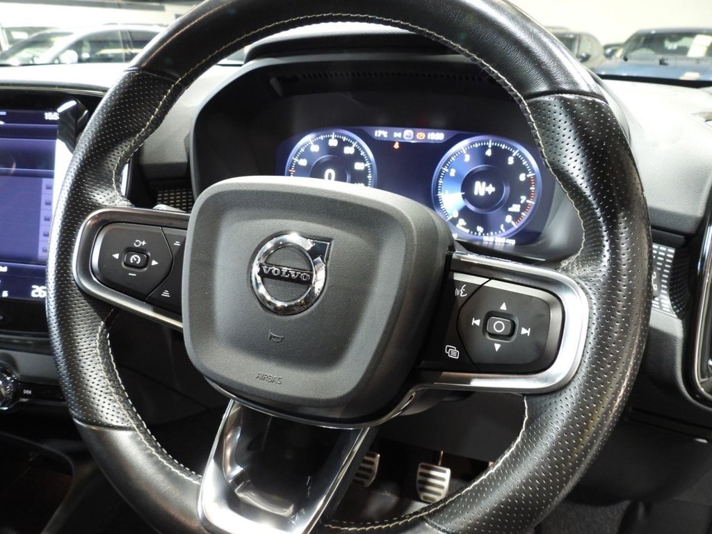 Used Volvo XC40 2021 for sale - 76119307: Photo 35