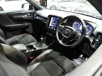 Used Volvo XC40 2021 for sale - 76119307: Photo