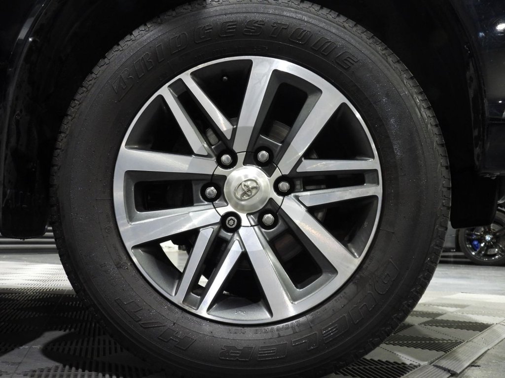 Used Toyota Hilux 2020 for sale - 76820993: Photo 32