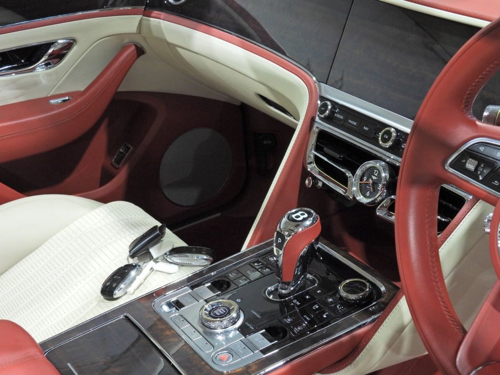 Used Bentley Flying Spur 2021 for sale - 77680208: Photo 35