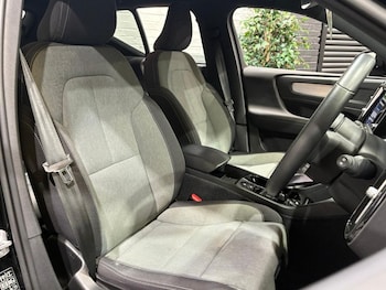 Used Volvo XC40 2022 for sale - 75693534: Photo