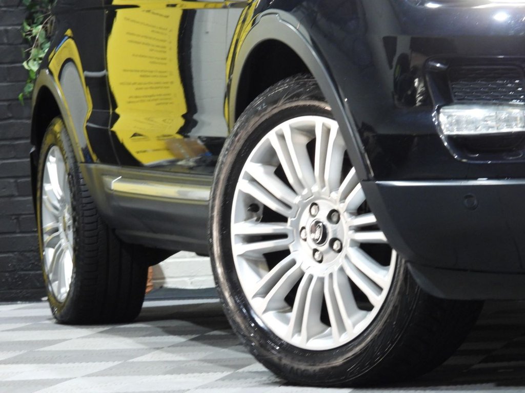 Used Land Rover Range Rover Evoque 2011 for sale - 77967682: Photo 2