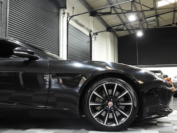 Used Jaguar F-Type 2016 for sale - 76185523: Photo