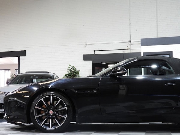 Used Jaguar F-Type 2016 for sale - 76185523: Photo 32