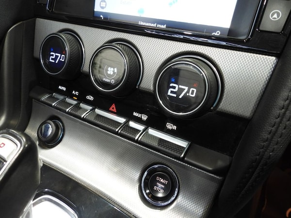 Used Jaguar F-Type 2016 for sale - 76185523: Photo 44