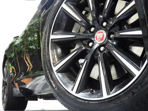 Used Jaguar F-Type 2016 for sale - 76185523: Photo 7