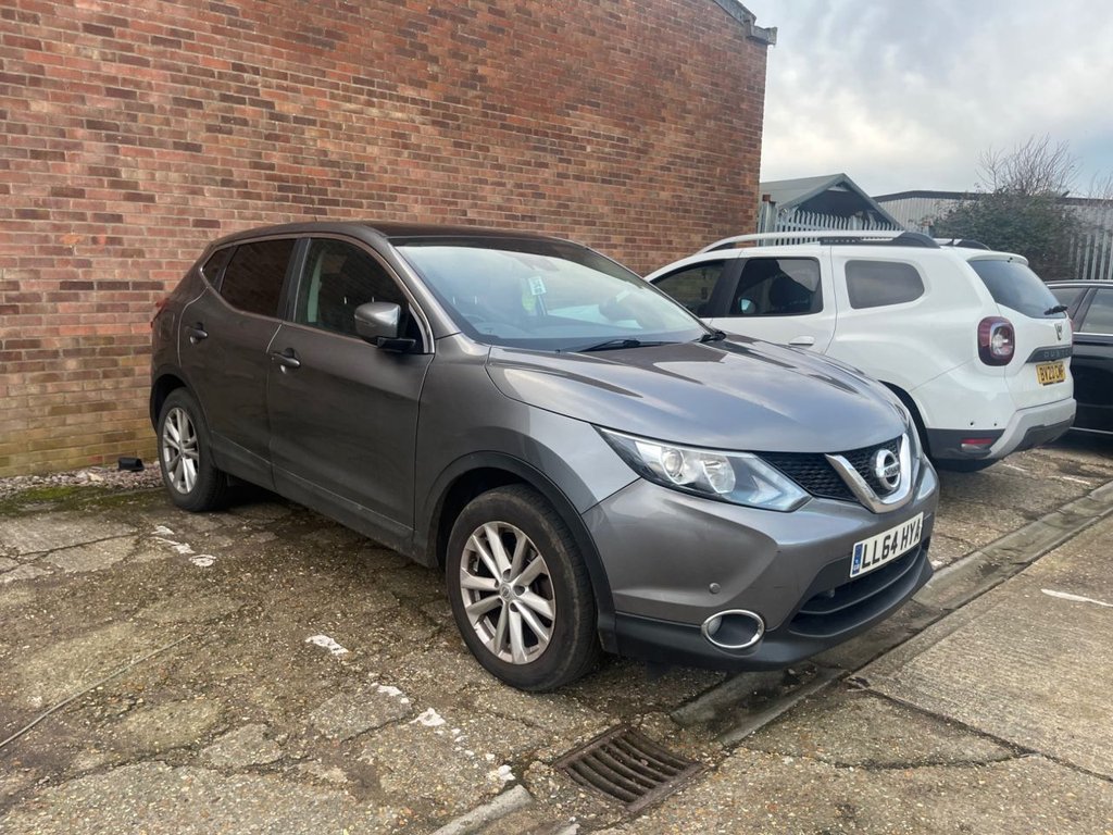 Used Nissan Qashqai 2014 for sale - 77313393: Photo 2