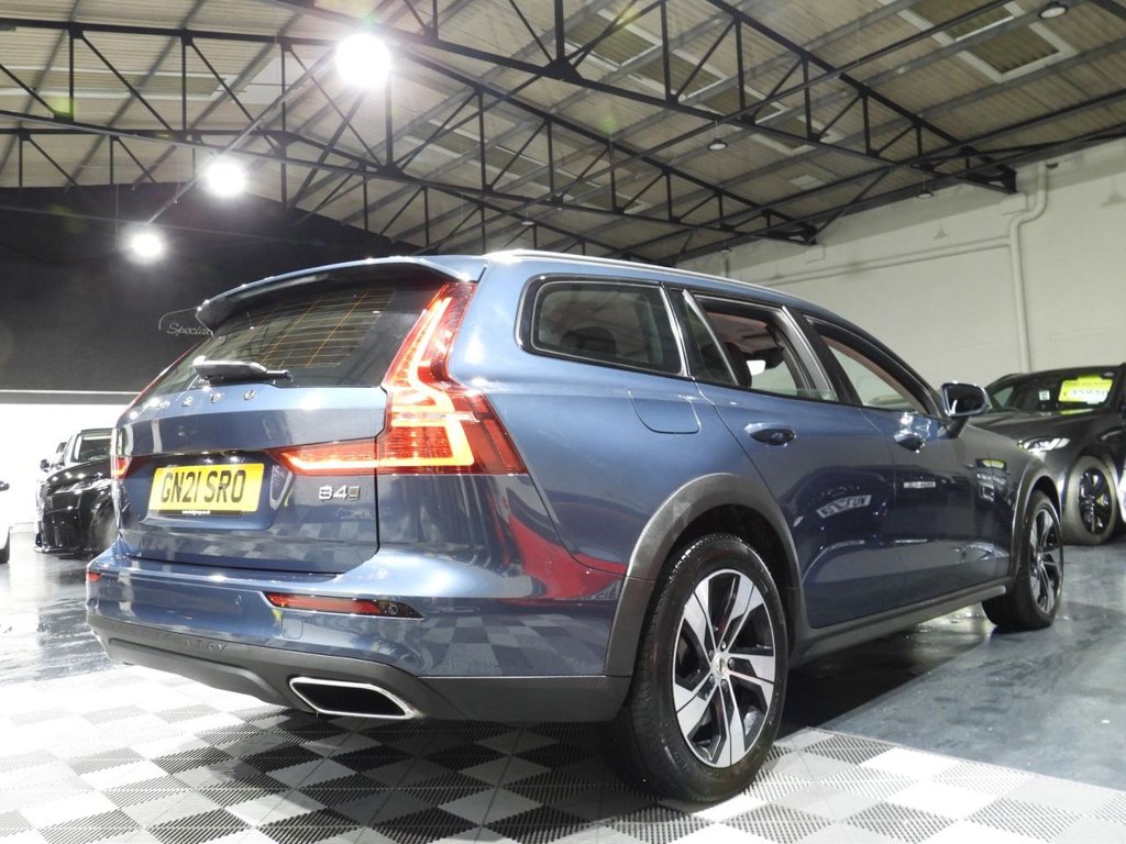 Used Volvo V60 2021 for sale - 76582547: Photo 28