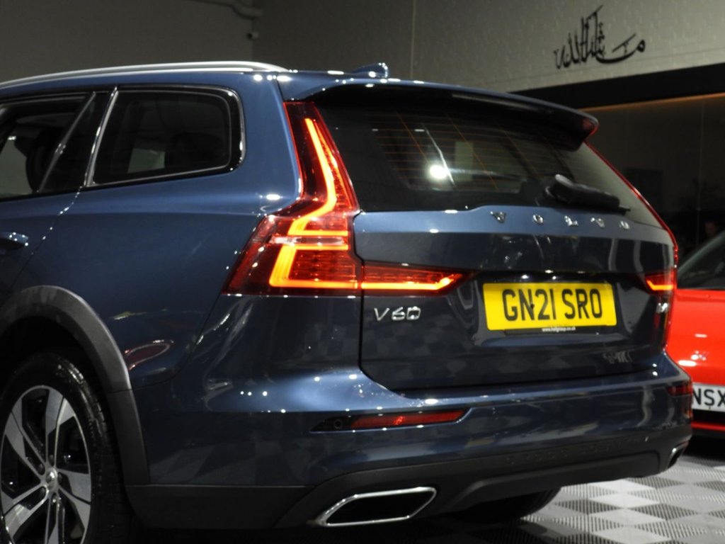 Used Volvo V60 2021 for sale - 76582547: Photo 31