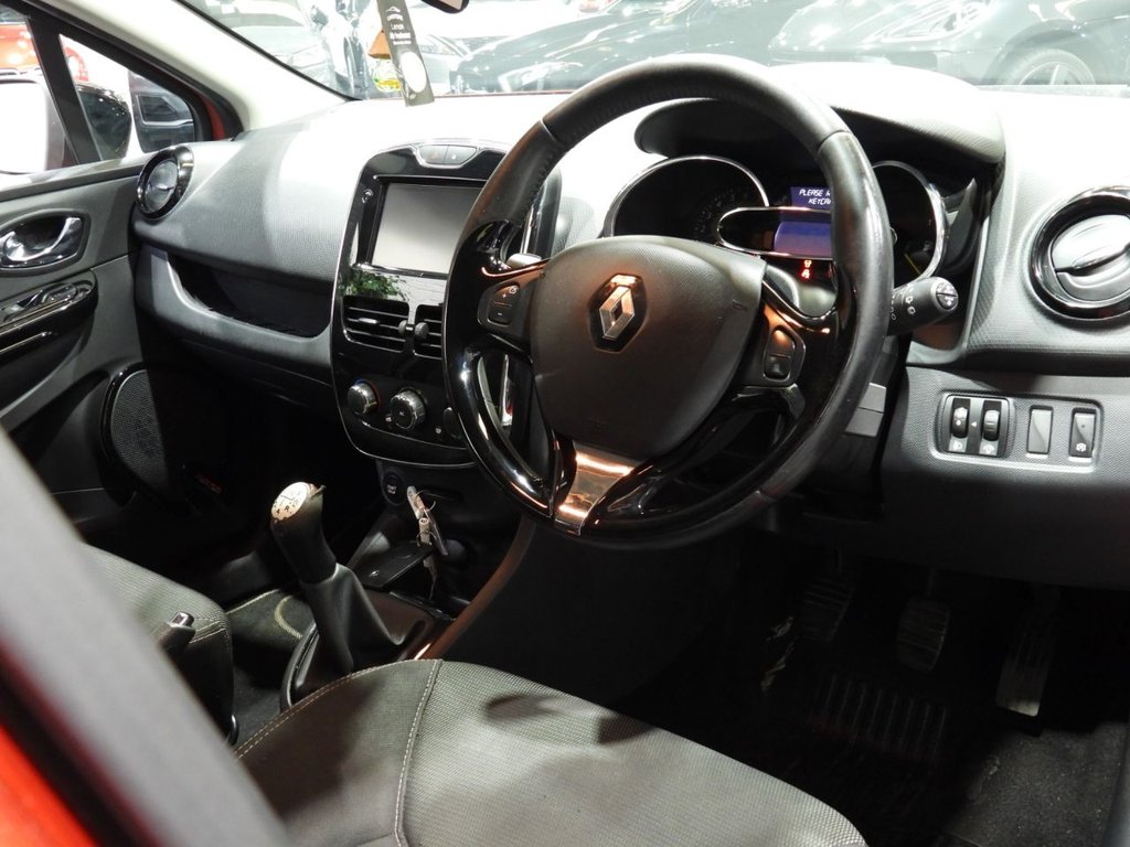 Used Renault Clio 2013 for sale - 76665425: Photo 15