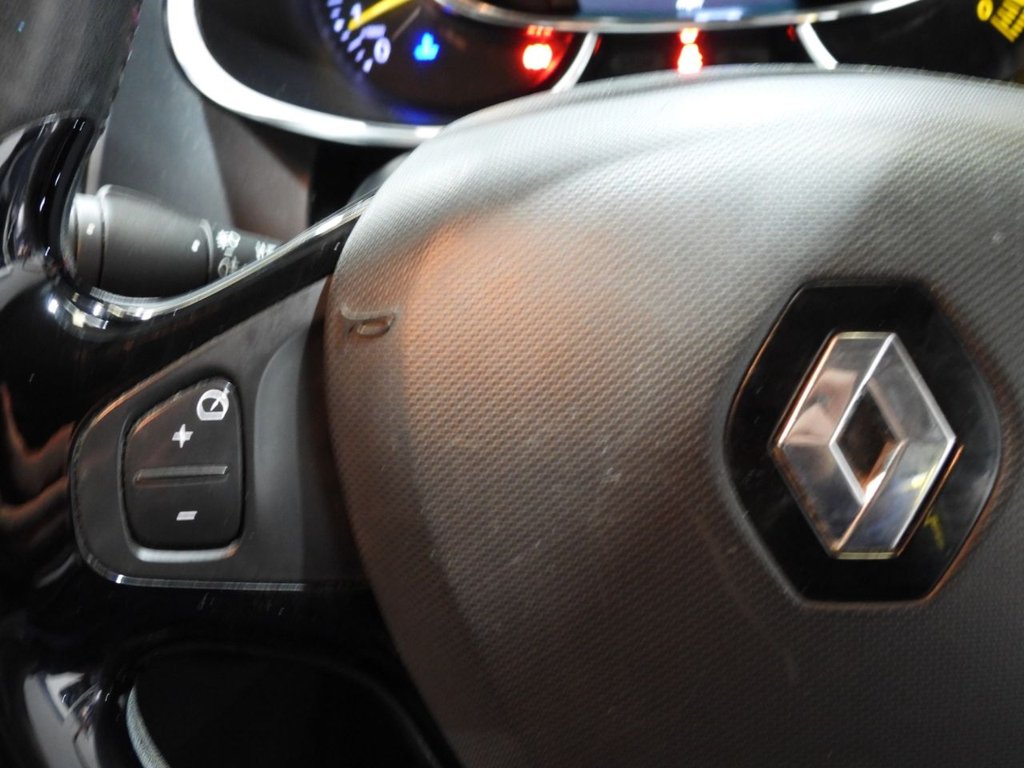 Used Renault Clio 2013 for sale - 76665425: Photo 25