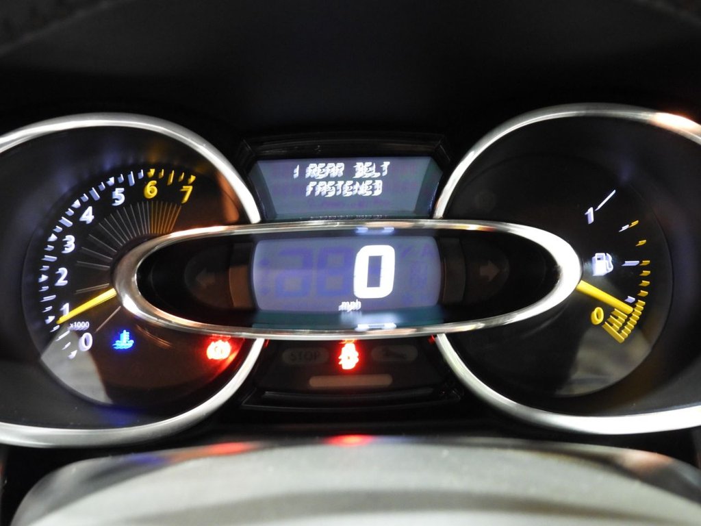 Used Renault Clio 2013 for sale - 76665425: Photo 26