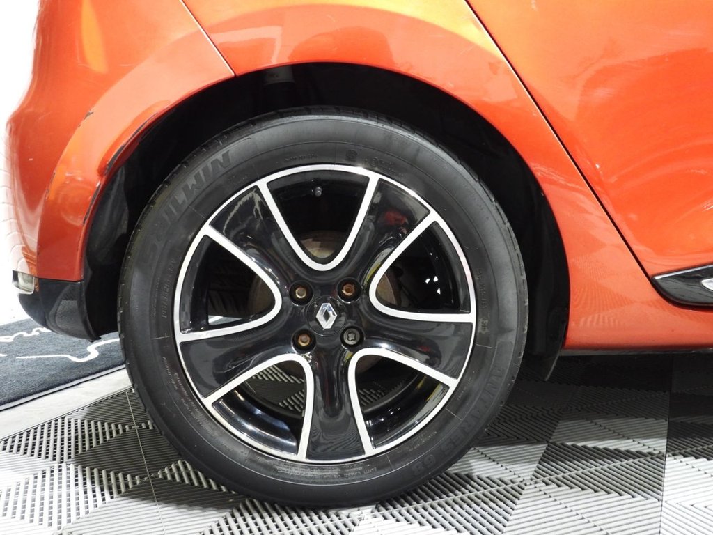 Used Renault Clio 2013 for sale - 76665425: Photo 9