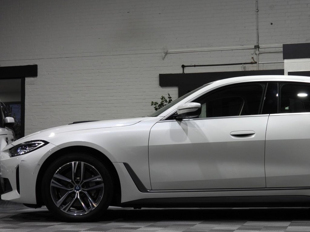 Used BMW i4 2022 for sale - 77111135: Photo 10