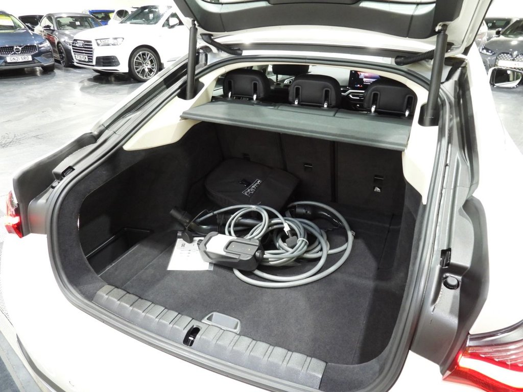 Used BMW i4 2022 for sale - 77111135: Photo 26