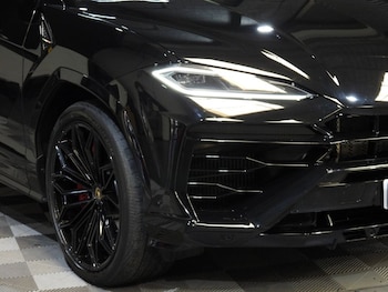 Used Lamborghini Urus 2025 for sale - 79438332: Photo