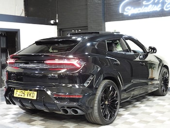 Used Lamborghini Urus 2025 for sale - 79438332: Photo