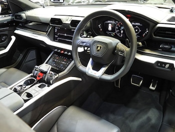 Used Lamborghini Urus 2025 for sale - 79438332: Photo