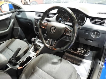 Used Skoda Octavia 2019 for sale - 76323019: Photo 2