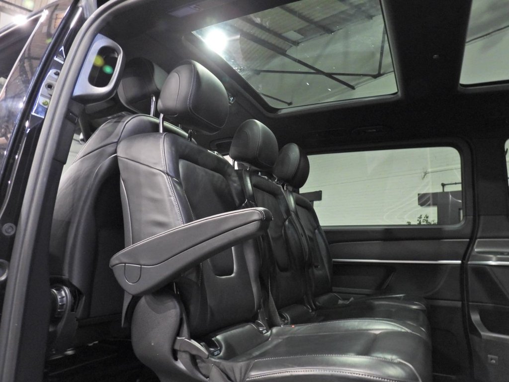 Used Mercedes-Benz V-Class 2023 for sale - 77072673: Photo 16