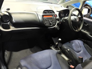 Used Honda Jazz 2012 for sale - 79129090: Photo