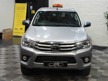 Used Toyota Hilux 2018 for sale - 79254363: Photo