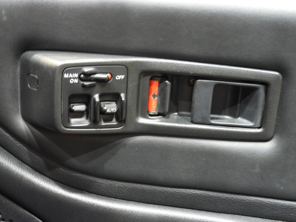 Used Honda CR-X 1991 for sale - 76751125: Photo 43