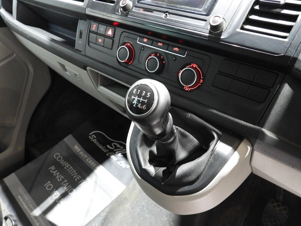 Used Volkswagen Transporter 2016 for sale - 76665572: Photo 13