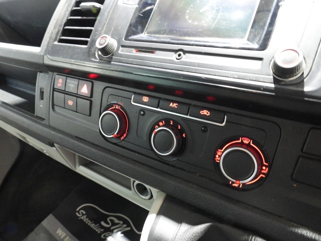 Used Volkswagen Transporter 2016 for sale - 76665572: Photo 14