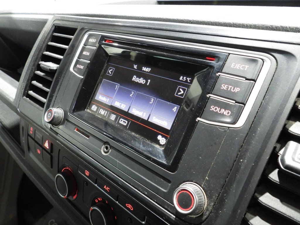 Used Volkswagen Transporter 2016 for sale - 76665572: Photo 17