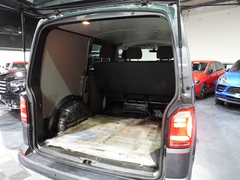 Used Volkswagen Transporter 2016 for sale - 76665572: Photo 3