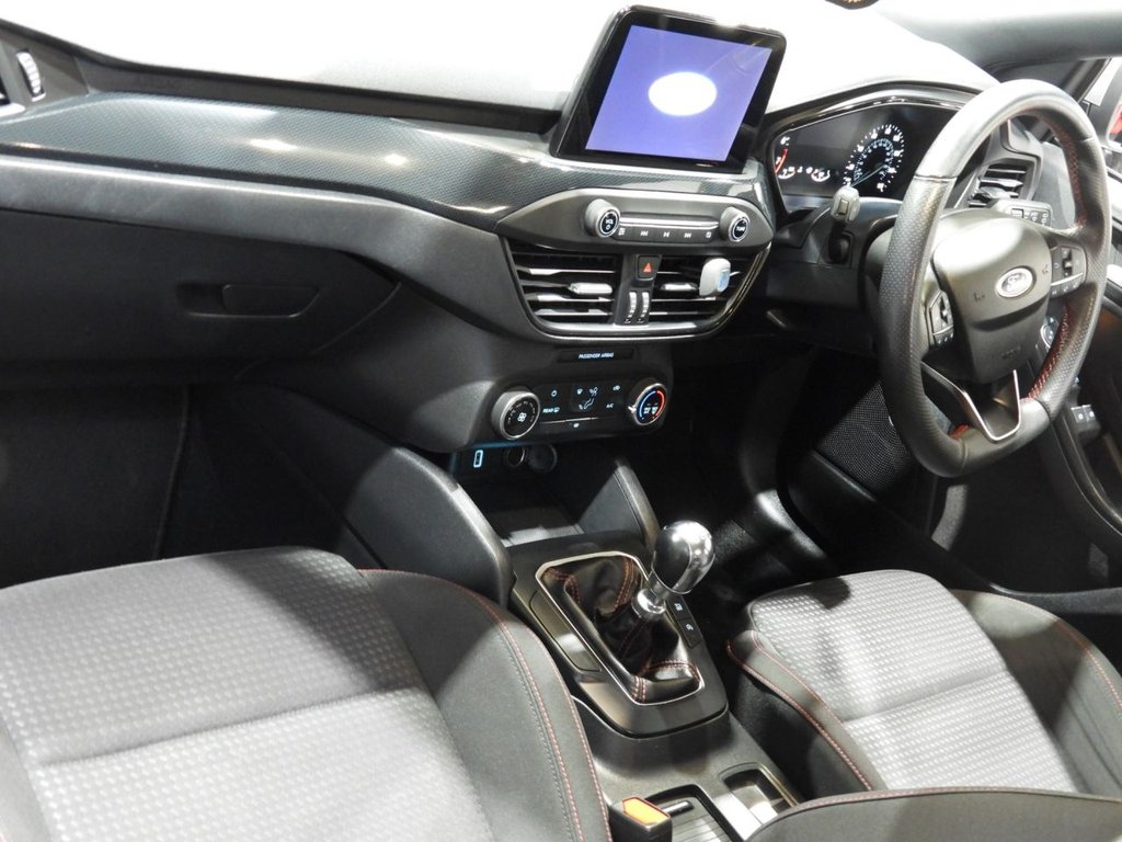 Used Ford Focus 2020 for sale - 76510010: Photo 3