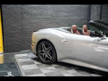 Used Ferrari California 2015 for sale - 75062933: Photo