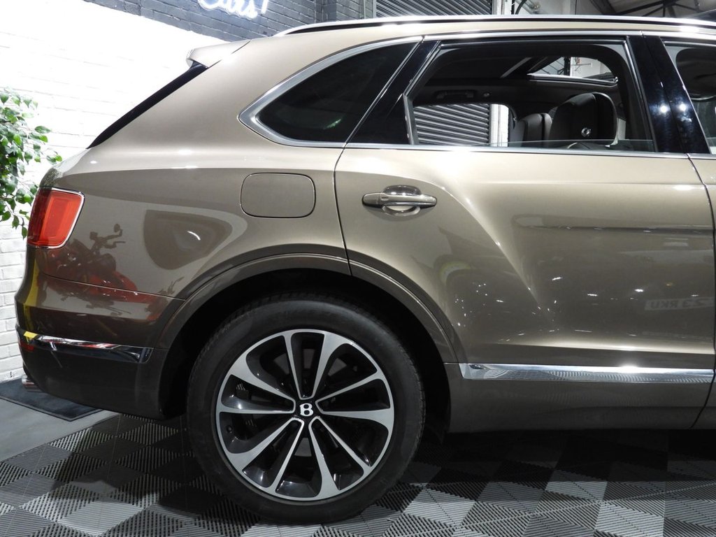 Used Bentley Bentayga 2017 for sale - 77161699: Photo 10