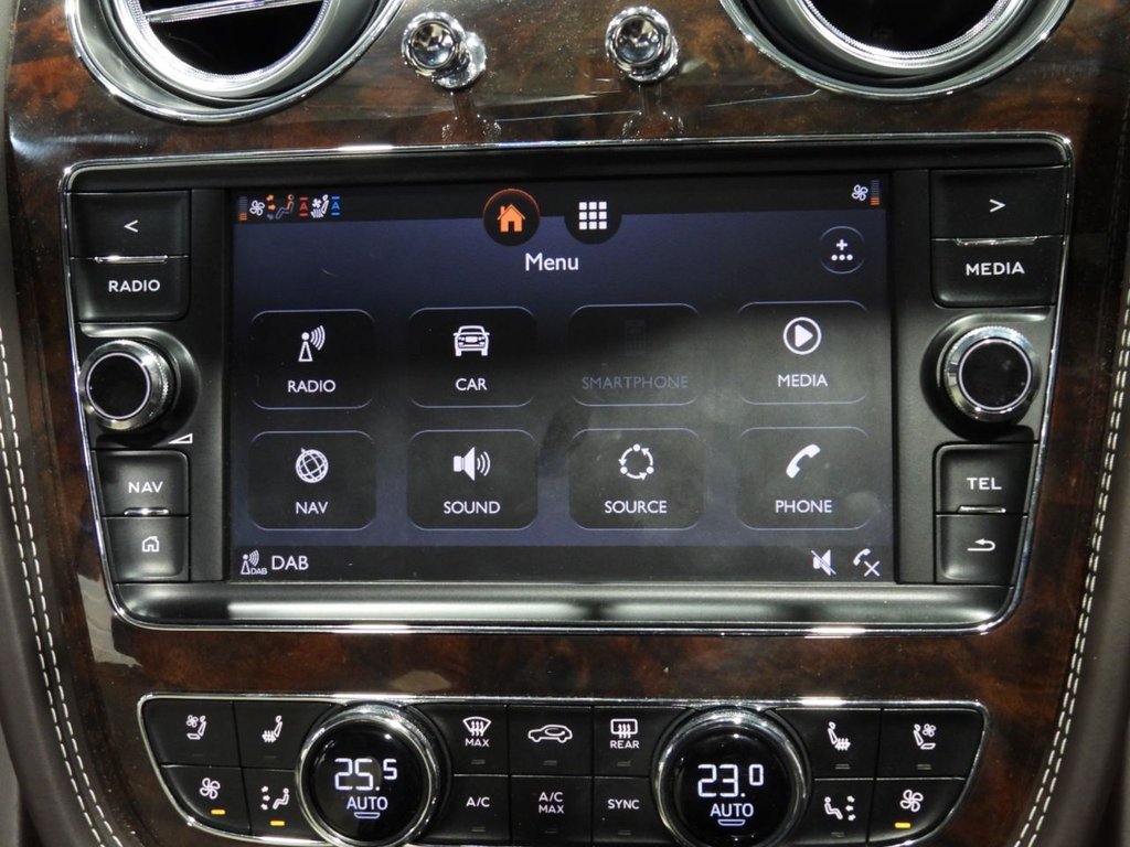 Used Bentley Bentayga 2017 for sale - 77161699: Photo 35