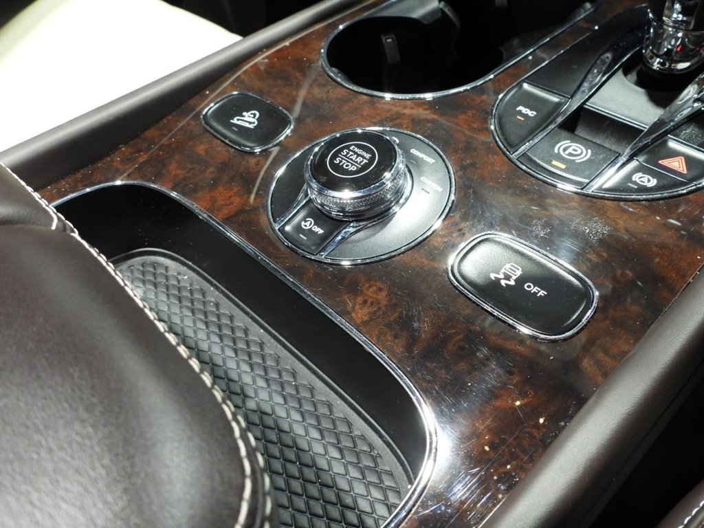 Used Bentley Bentayga 2017 for sale - 77161699: Photo 42